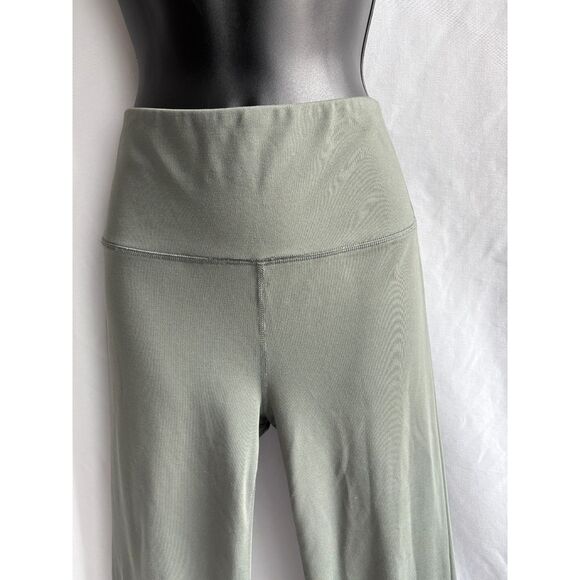 Velocity Active Stretch Zoey Flare Pant Cement Grey Size M Bootcut Yoga Workout - Picture 2 of 11